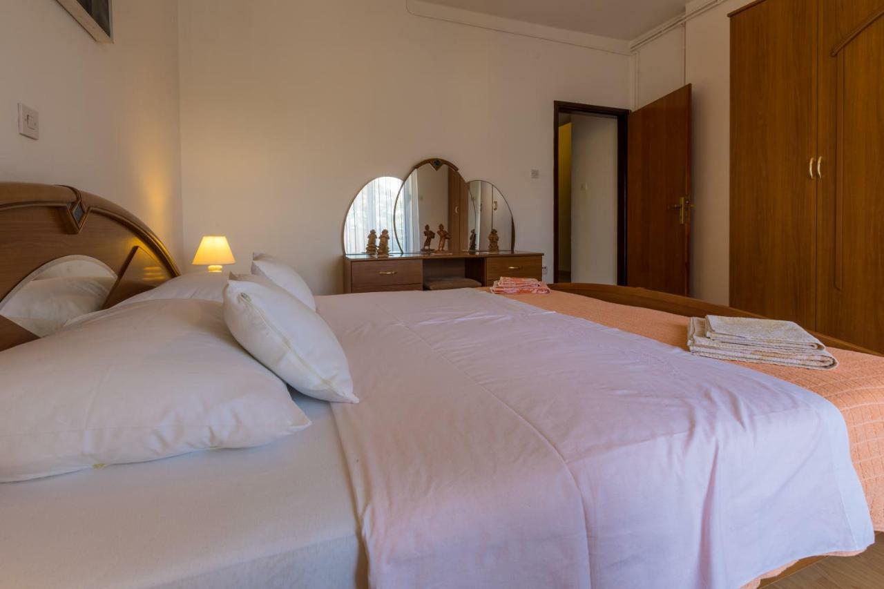Apartman Laura เซลเซ ภายนอก รูปภาพ